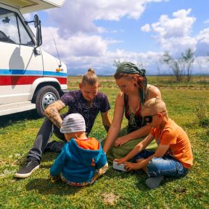 Vanlife mit Kindern - Reisefamilien erzählen - Norse Family - Familiengarten